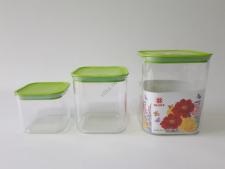 Набор банок пластмассовых для сыпучих продуктов из 3-х h 9/13/16,5 cm.